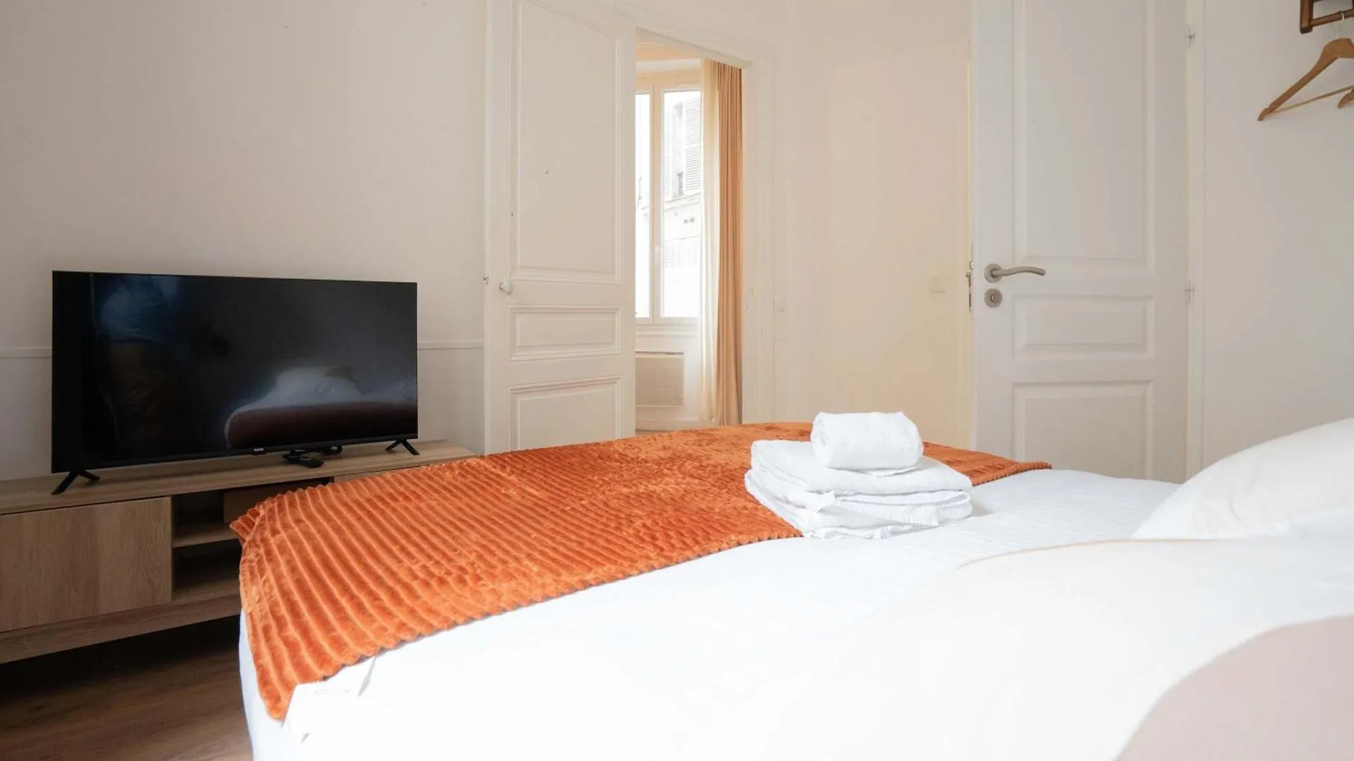 Apartment Logement Terrasse Metro Pierre Lachaise - 3P - Flat-Guest Paris
